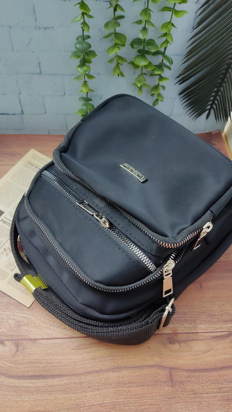 5 جیب زیپدار