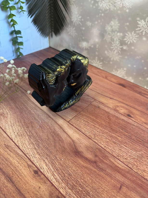 رومئو و ژولیت مشکی